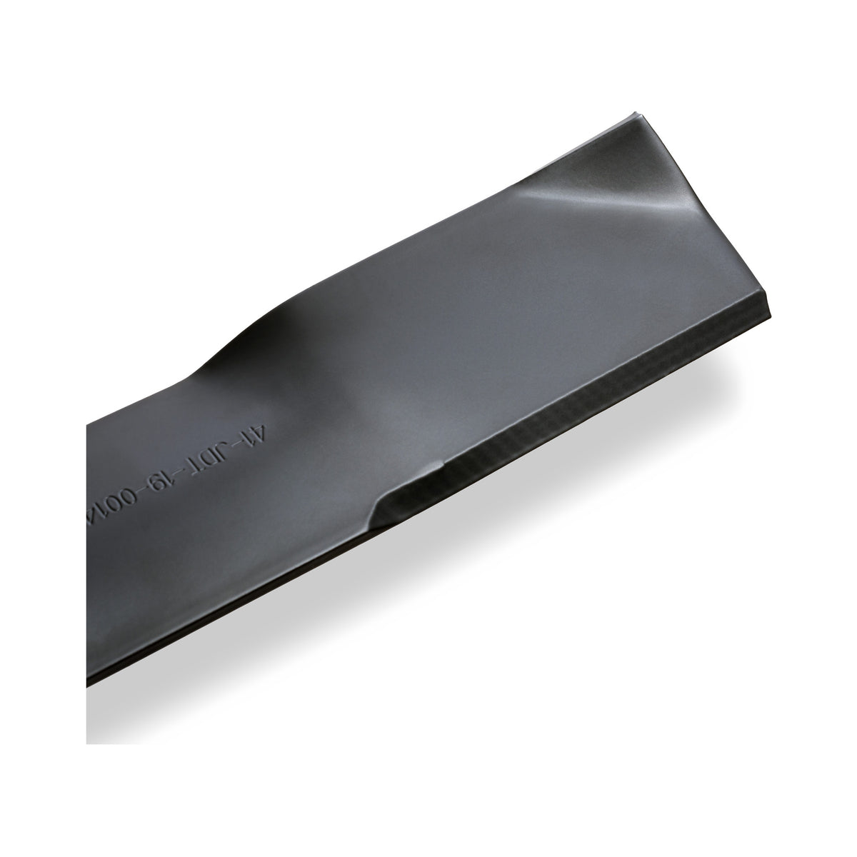 TERRE 54-inch medium-lift mower blades 3-pack - blade tip and lift detail