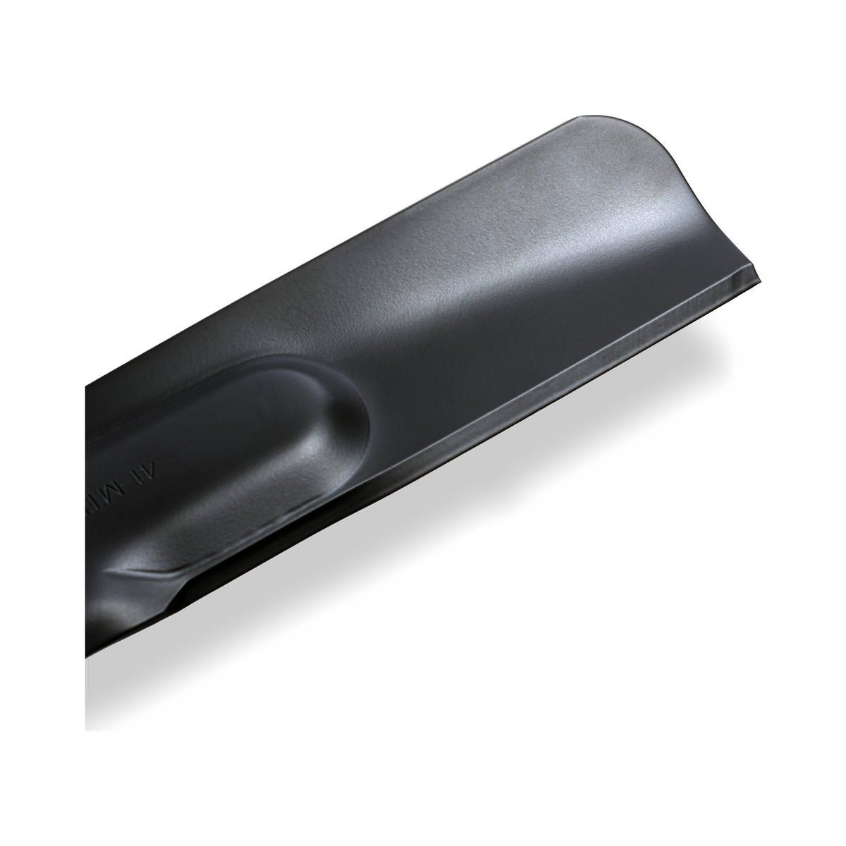TERRE 42-inch high-lift mower blades 2-pack - blade tip and lift detail