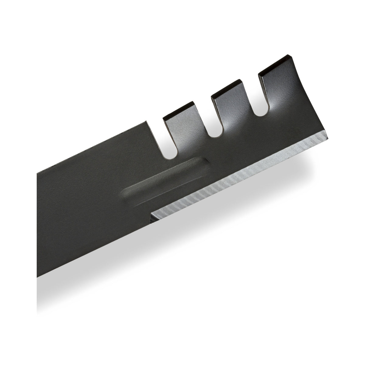 TERRE 48-inch toothed-mulching mower blades 3-pack - blade tip and lift detail