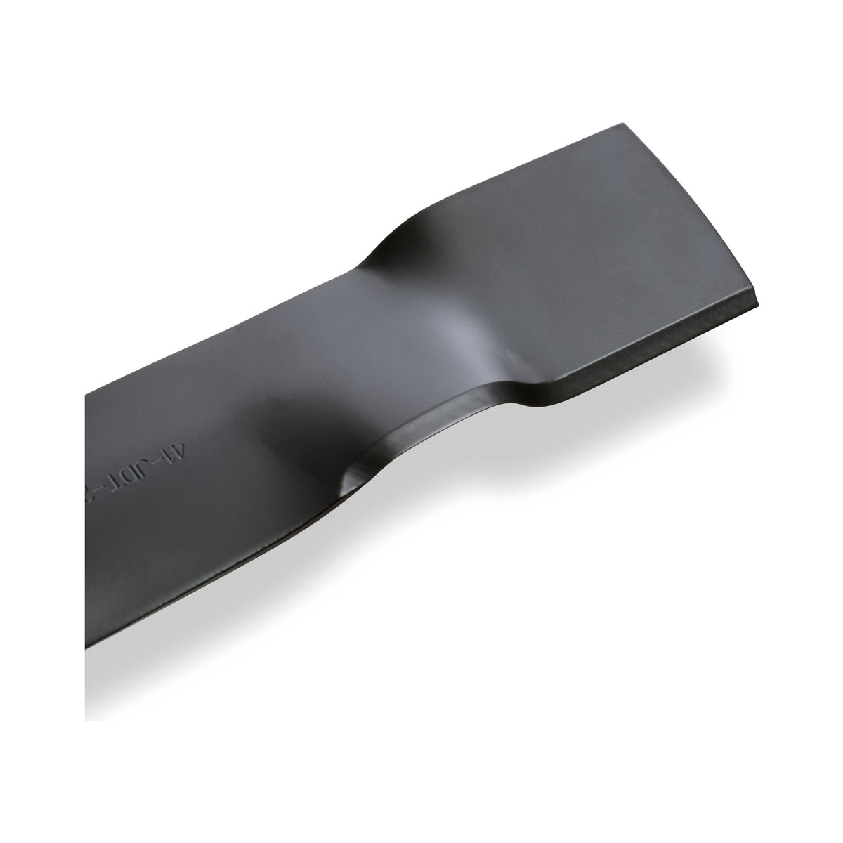 TERRE 42-inch mulching mower blades 2-pack - blade tip and lift detail